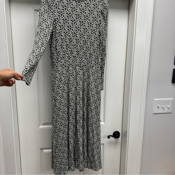 Boden Hunter Green and White Polka Dot Midi Dress - Picture 5 of 9